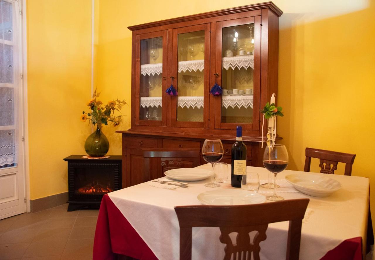 Villa Goccia Di Vino La Morra Ngoại thất bức ảnh