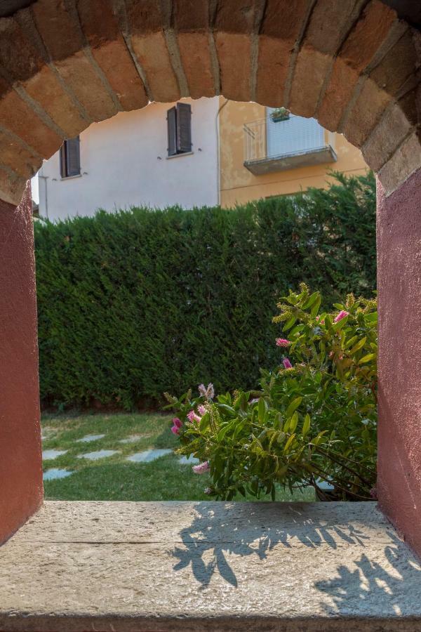 Villa Goccia Di Vino La Morra Ngoại thất bức ảnh